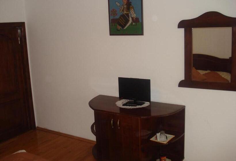 Pensão Casa Din Salcami