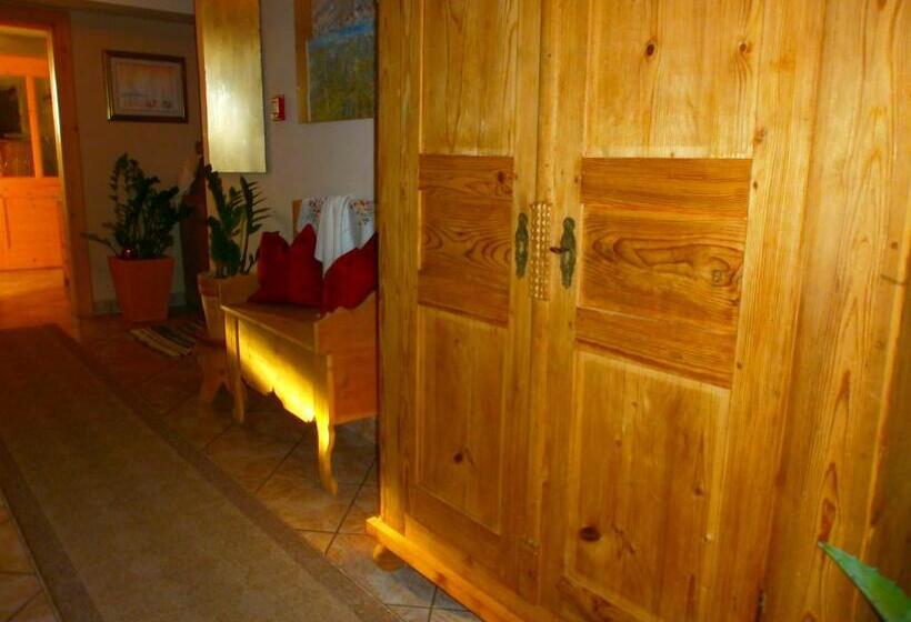 ペンション Garni Hattlerhof B&b