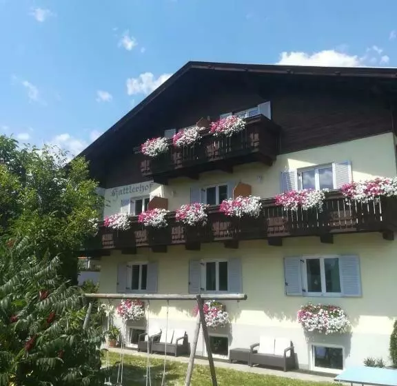 پانسیون Garni Hattlerhof B&b