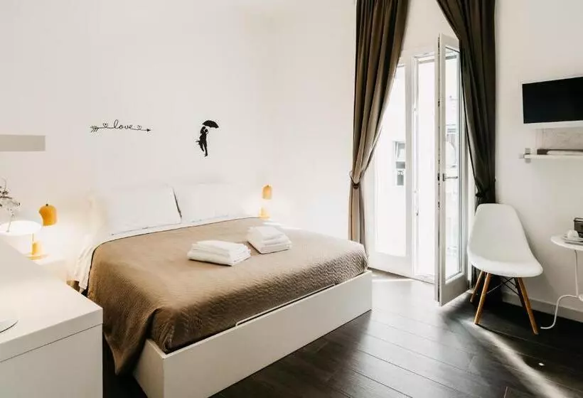 پانسیون Le Contrade Vico Alba