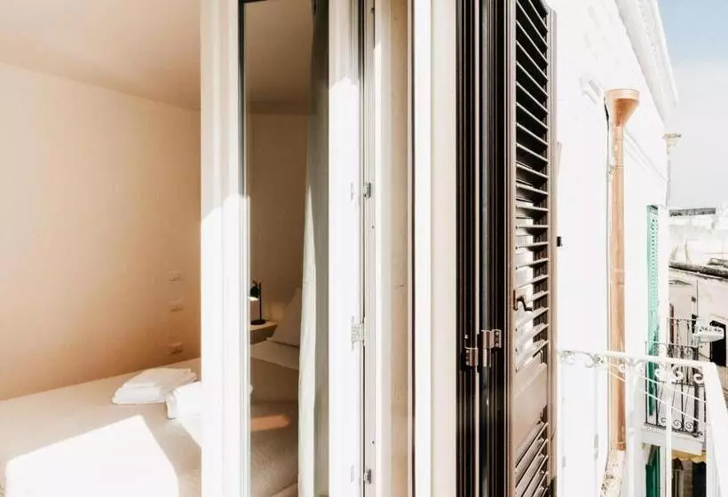 پانسیون Le Contrade Vico Alba