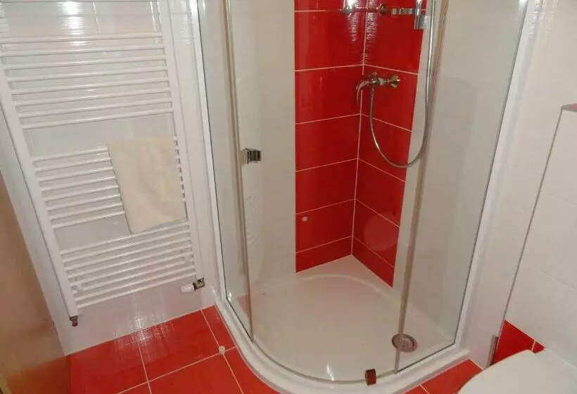 Majatalo Penzion žumberk