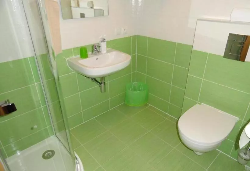 Majatalo Penzion žumberk