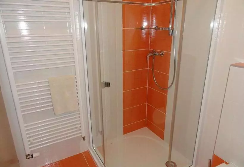 Majatalo Penzion žumberk