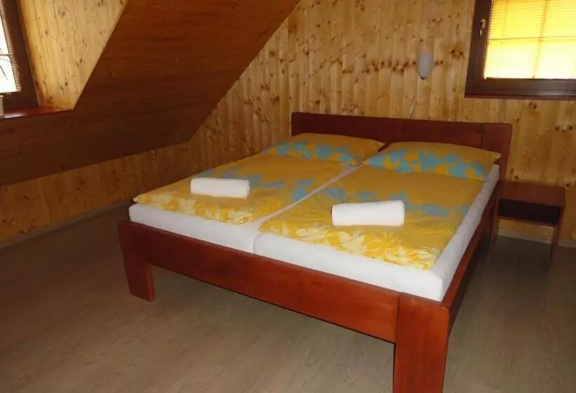 Majatalo Penzion žumberk