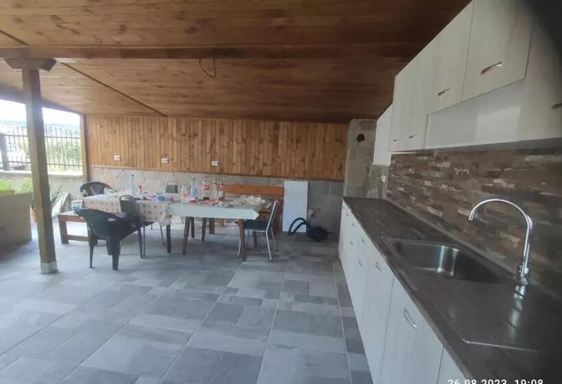 ペンション Velkovski Guest House