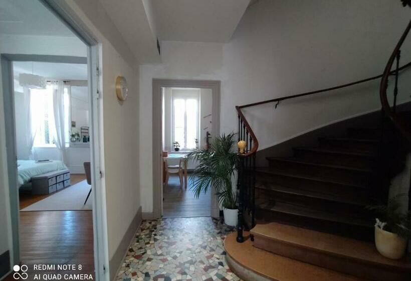 مبيت وإفطار Couette Et Tartine