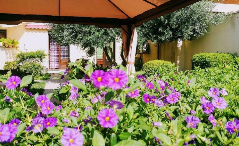 住宿加早餐  Mari E Luci