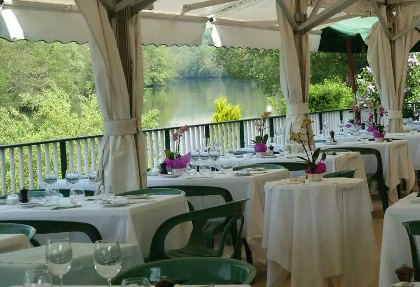 ホテル Auberge Les Tilleuls