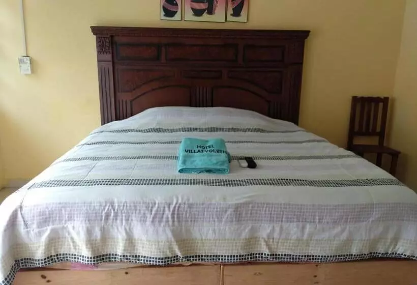 Hotelli Villas Yoleth