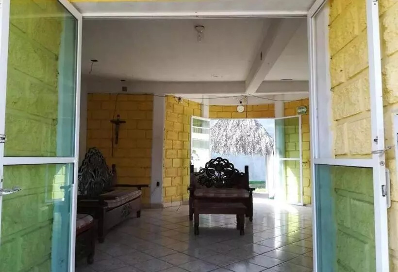 Hotelli Villas Yoleth