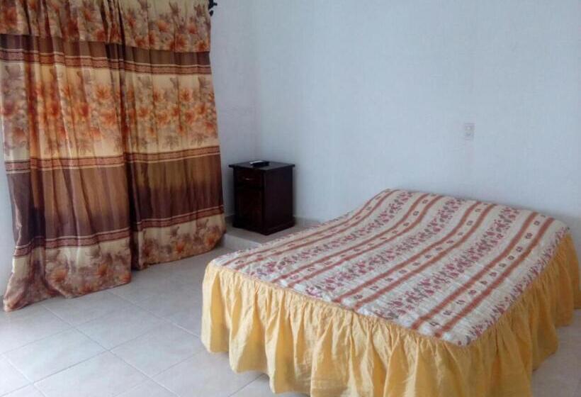 فندق Villas Yoleth