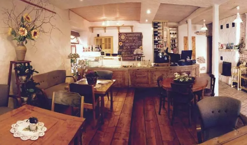 پانسیون Beguta Guest House