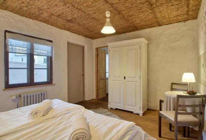 پانسیون Beguta Guest House