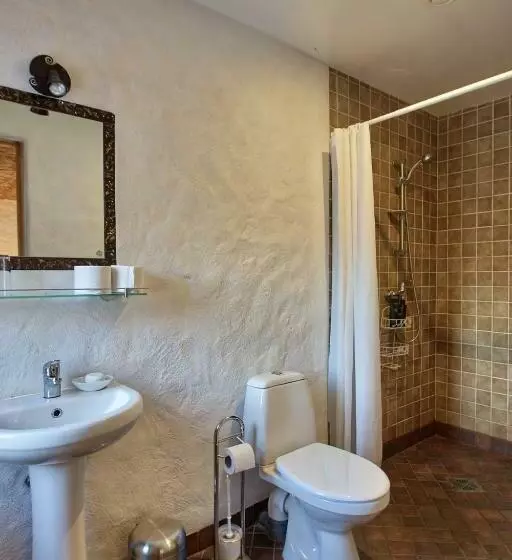 پانسیون Beguta Guest House