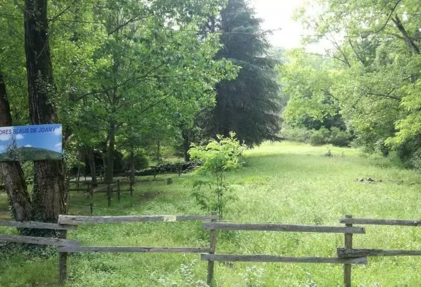 ペンション Les Cèdres Bleus De Joany