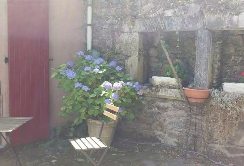 ペンション Les Cèdres Bleus De Joany