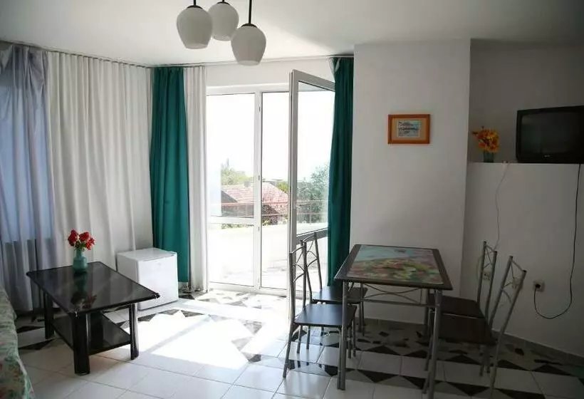 Majatalo Popov Guest House