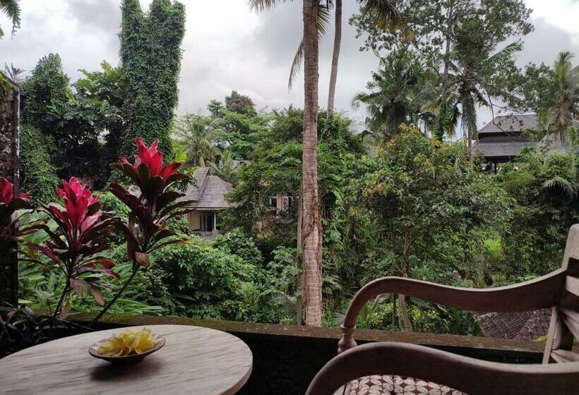 פנסיון Sari Wangi Cottage