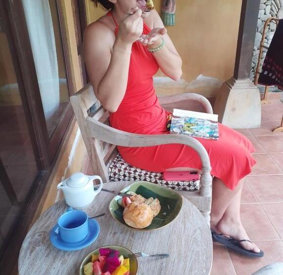 פנסיון Sari Wangi Cottage