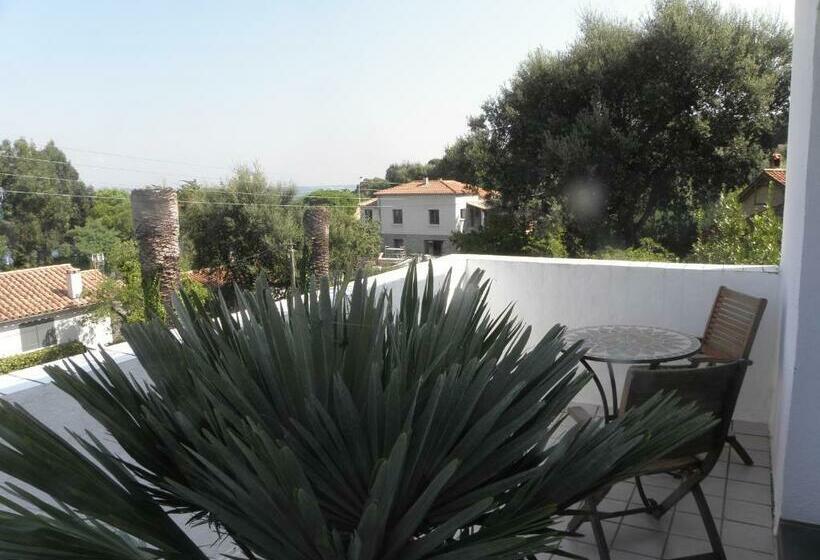 פנסיון Villa Ingrid