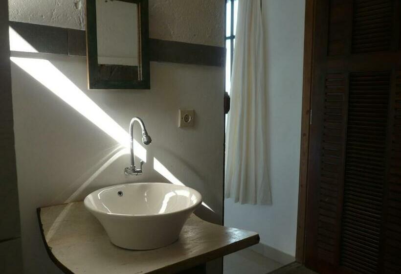 ペンション Wawa Wewe Rock