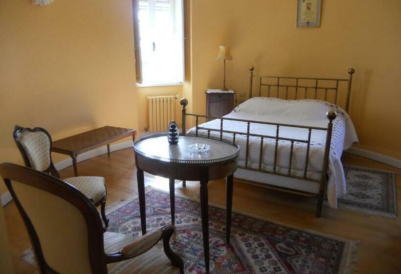 تختخواب و صبحانه Château De La Moissetie