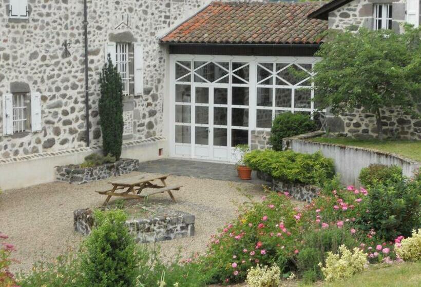 تختخواب و صبحانه Château De La Moissetie