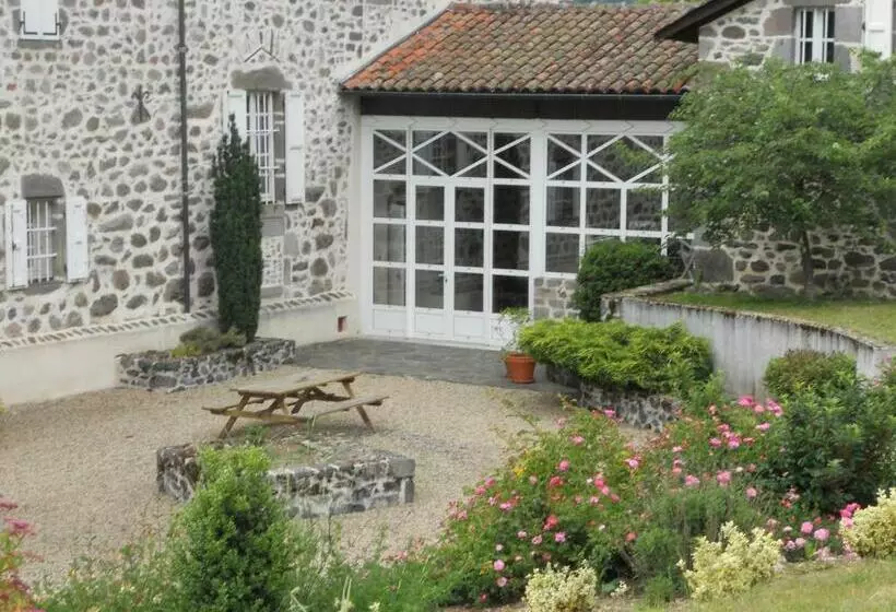 ベッドアンドブレックファースト Château De La Moissetie