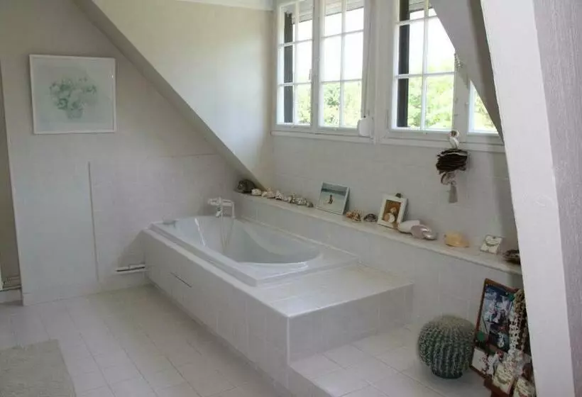 Aamiaismajoitus (B&B) Résidence Clairbois, Chambres D Hôtes