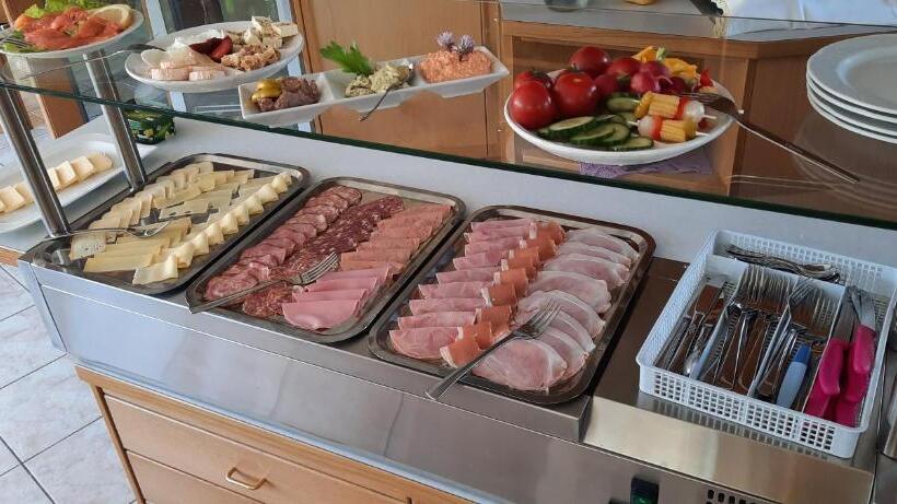 Пансион Gästehaus Anna