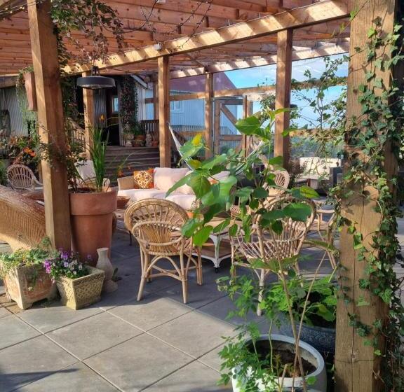 پانسیون The Old School House   Gaulverjaskoli