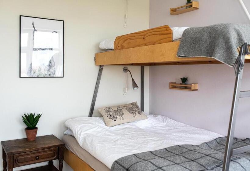 پانسیون The Old School House   Gaulverjaskoli