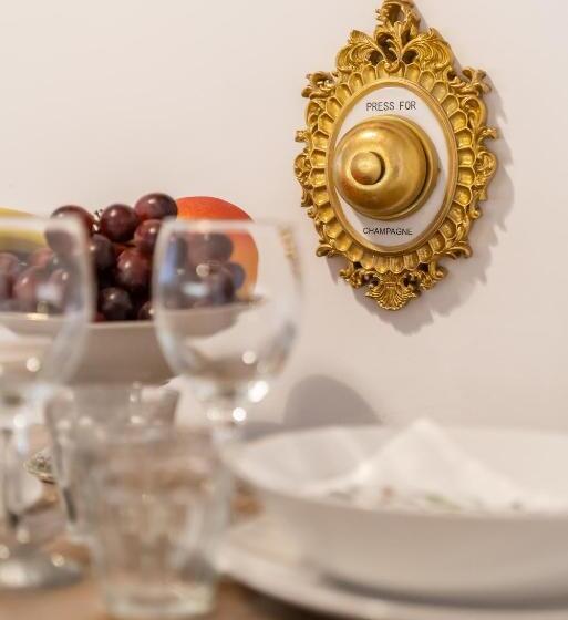 Townhouse Trouville   Appart Hotel & Studios