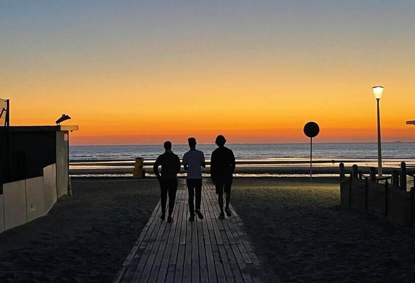 Townhouse Trouville   Appart Hotel & Studios