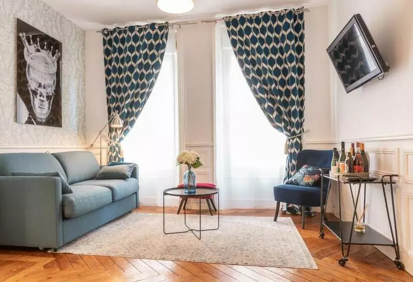 Townhouse Trouville   Appart Hotel & Studios