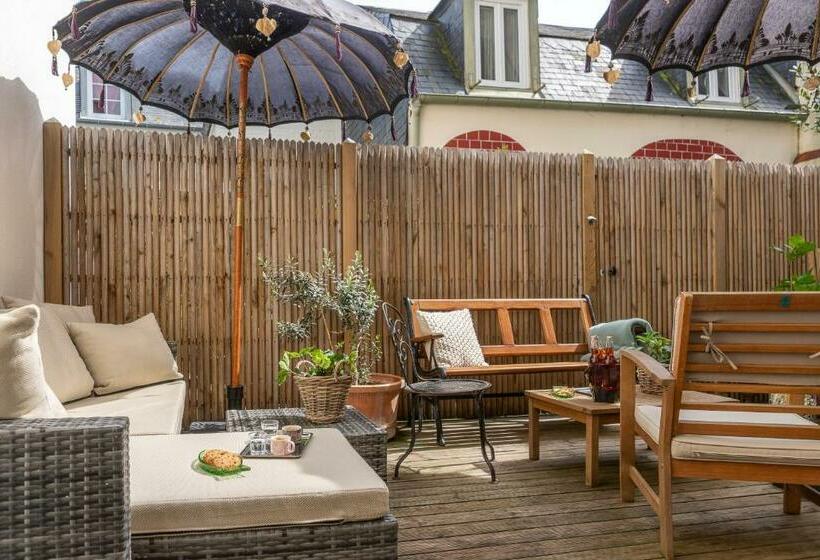 Townhouse Trouville   Appart Hotel & Studios