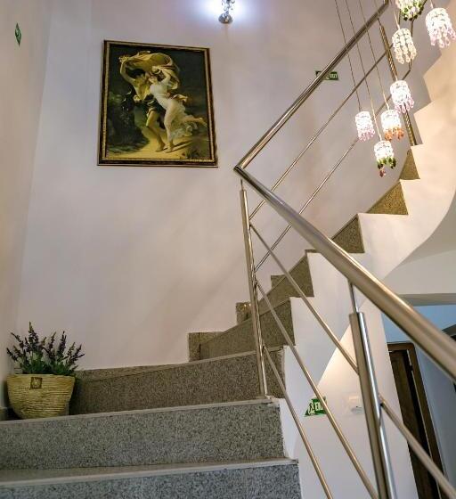 Villa Casafina Serviced Apartments