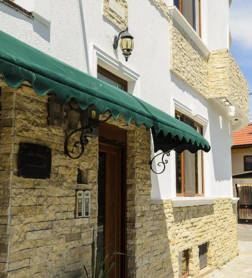 Villa Casafina Serviced Apartments