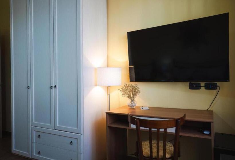 B&b L Albero Dei Limoni