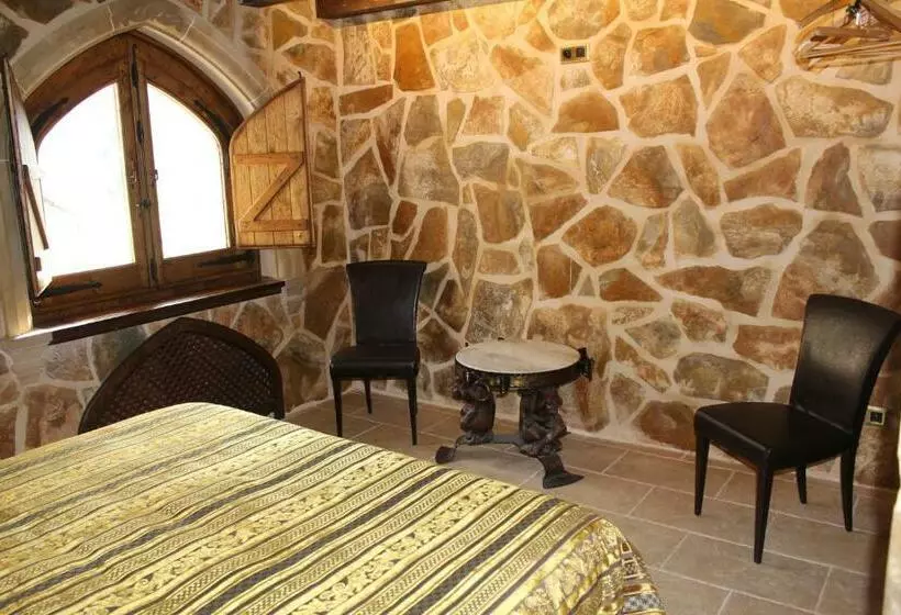 Aamiaismajoitus (B&B) Auberge Toison D Or