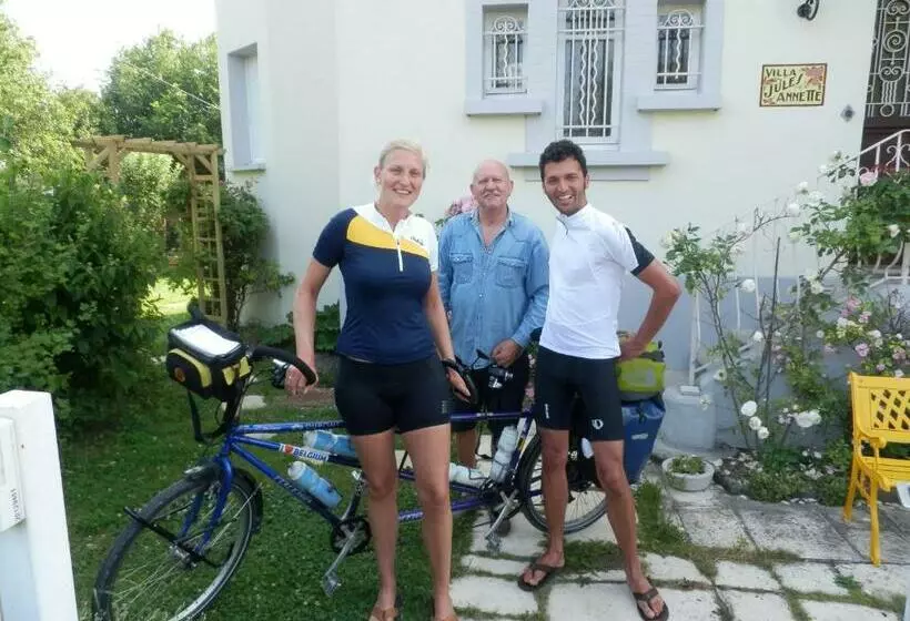 ベッドアンドブレックファースト Chambre D Hôte Jules & Annette