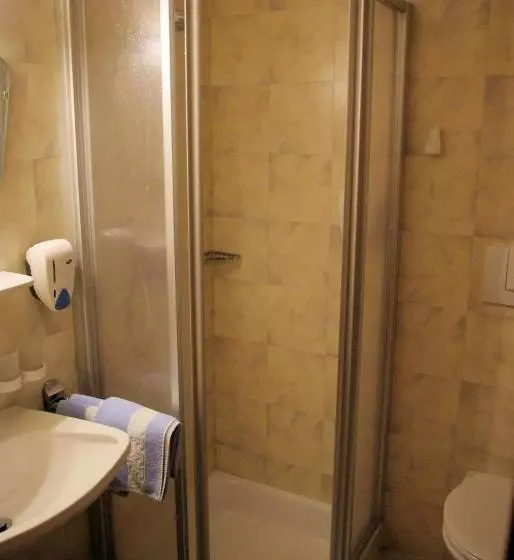 Aamiaismajoitus (B&B) Haus Schlosskeller