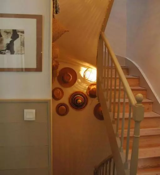 تختخواب و صبحانه Villa Frivole