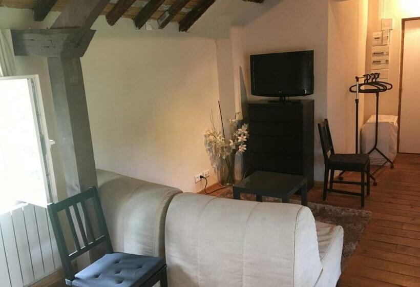 Domaine De La Villa Du Moulin De Champie   Plaine De Versailles