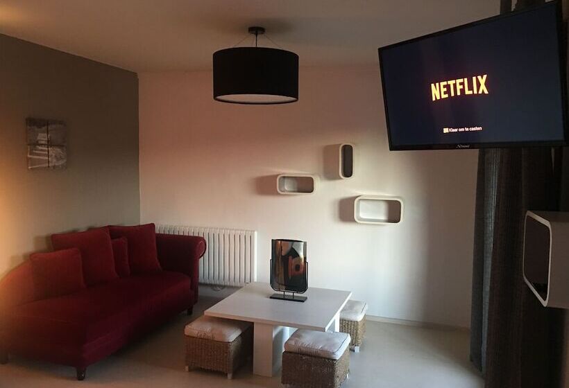 酒店 30   Adults Only