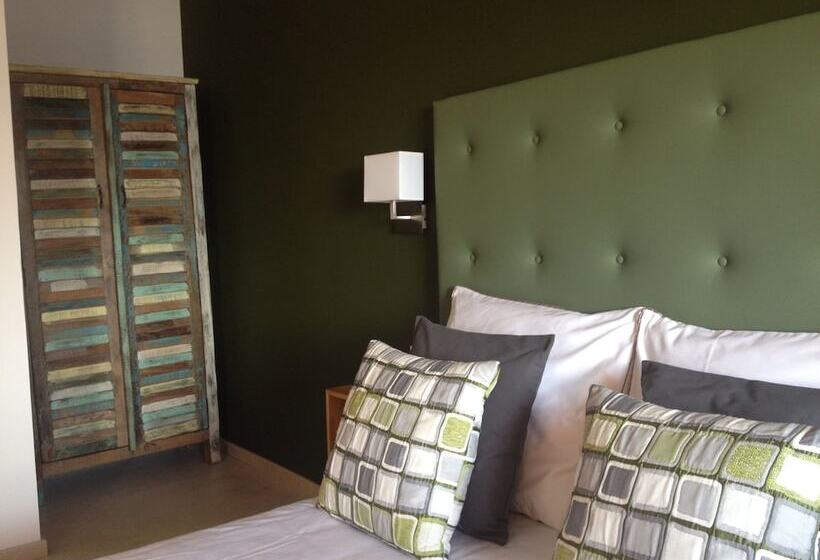 酒店 30   Adults Only