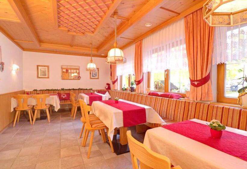 בית מלון כפרי Ausserwieserhof