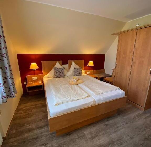 Buten Diek Hotel Restaurant Gmbh &