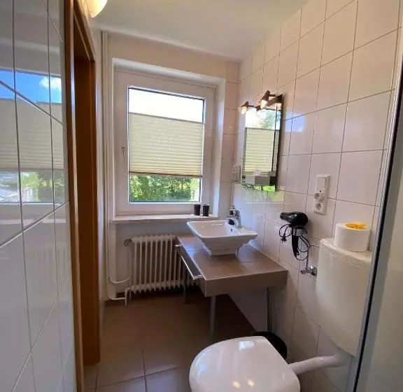 Buten Diek Hotel Restaurant Gmbh &